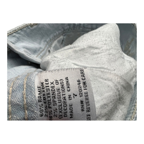 Wallflower Juniors Womens Shorts sz 7 Distressed embroidered grunge - Picture 8 of 8